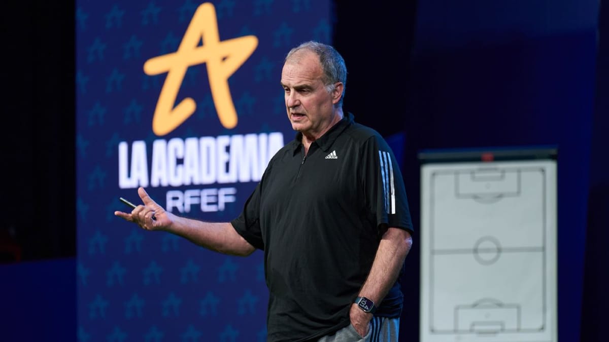 Área de Formación RFEF | Marcelo Bielsa Masterclass (Spanish, English subtitles)